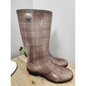UGG Shaye Tan Pink Plaid Rain Boots Size 9 Rubber Manufactured In USA Women’s